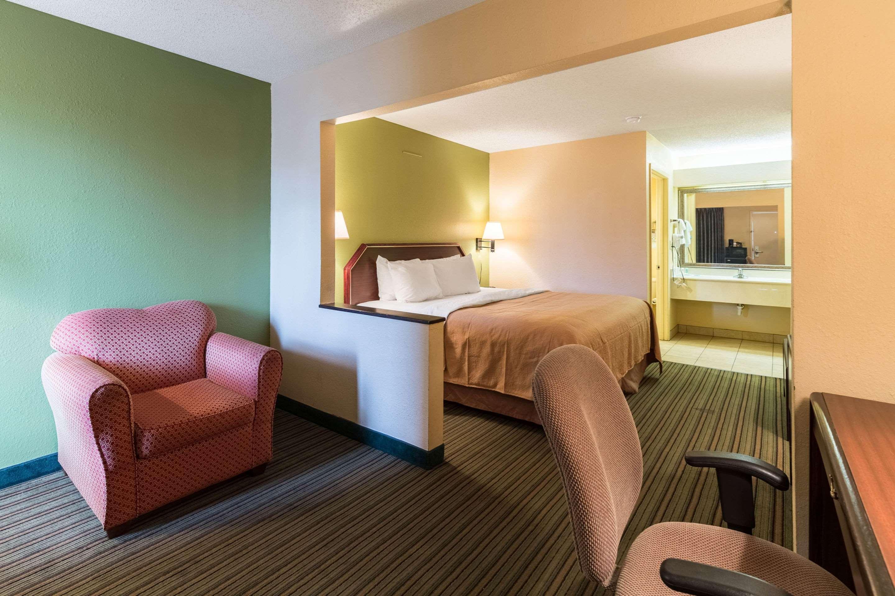 Quality Inn Alexandria Exterior foto
