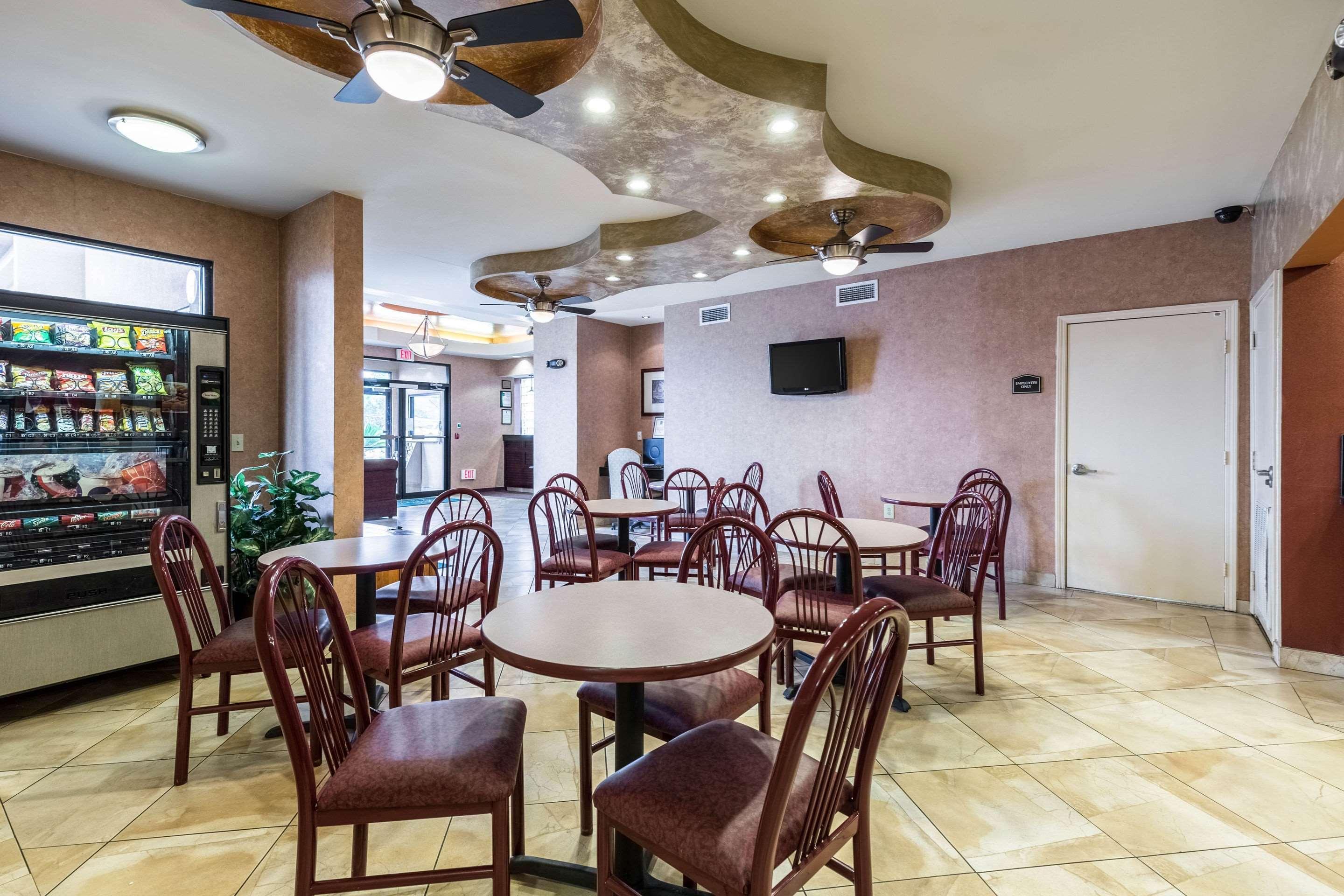 Quality Inn Alexandria Exterior foto