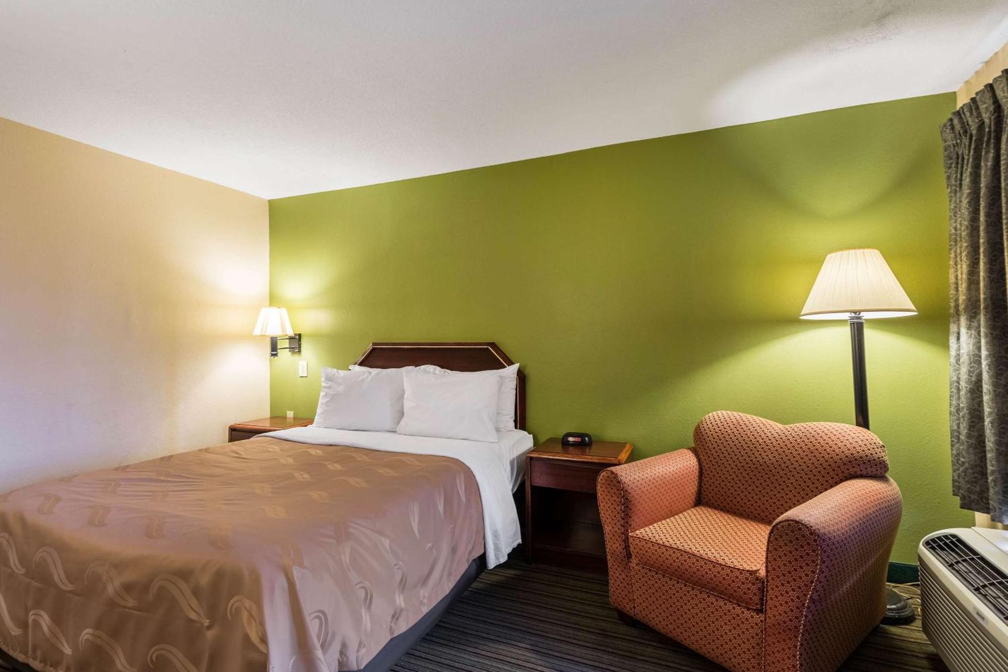 Quality Inn Alexandria Exterior foto