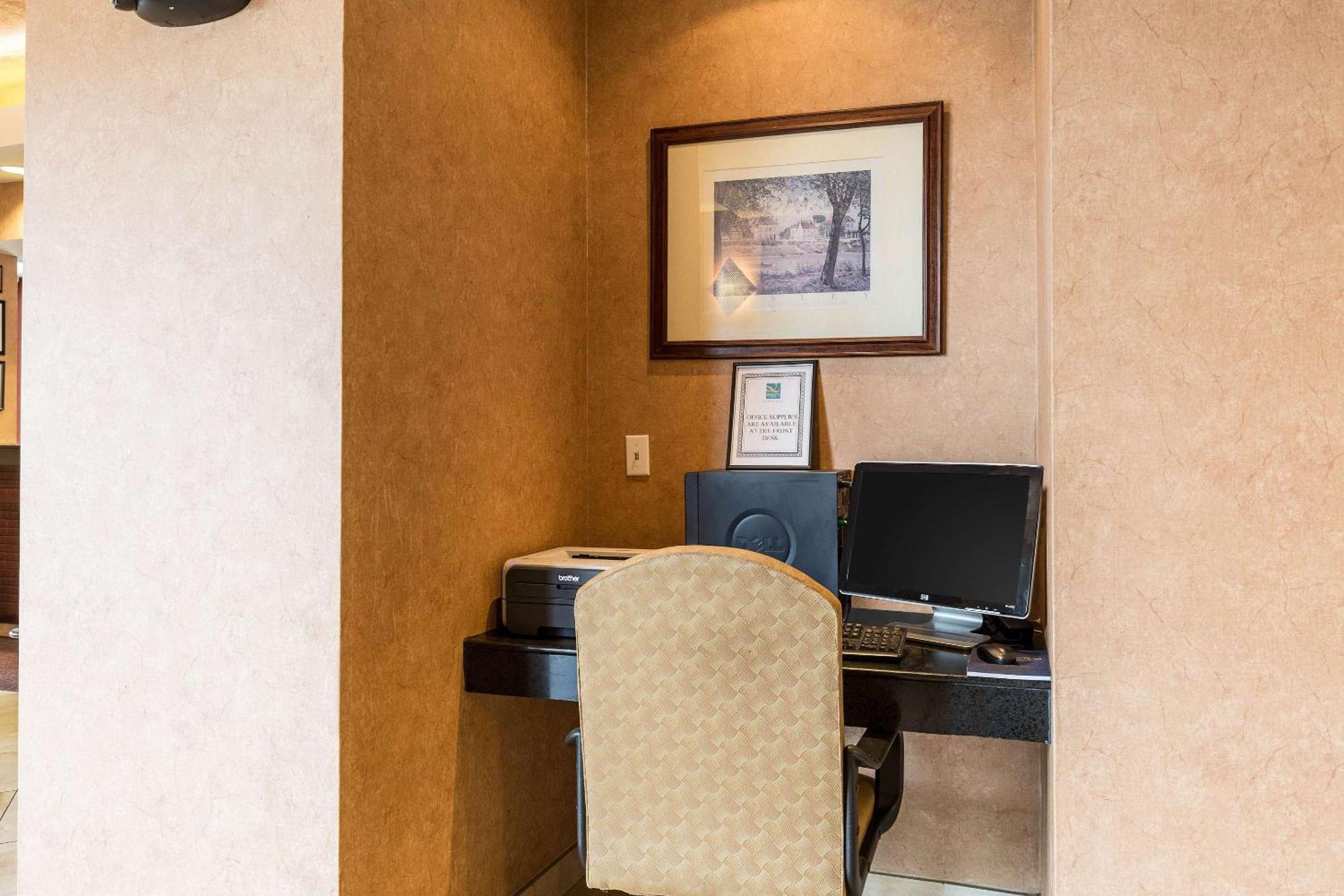 Quality Inn Alexandria Exterior foto