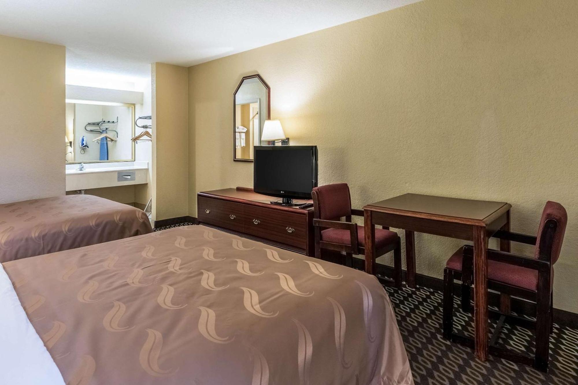 Quality Inn Alexandria Exterior foto
