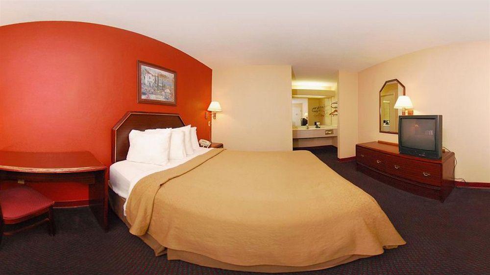 Quality Inn Alexandria Exterior foto